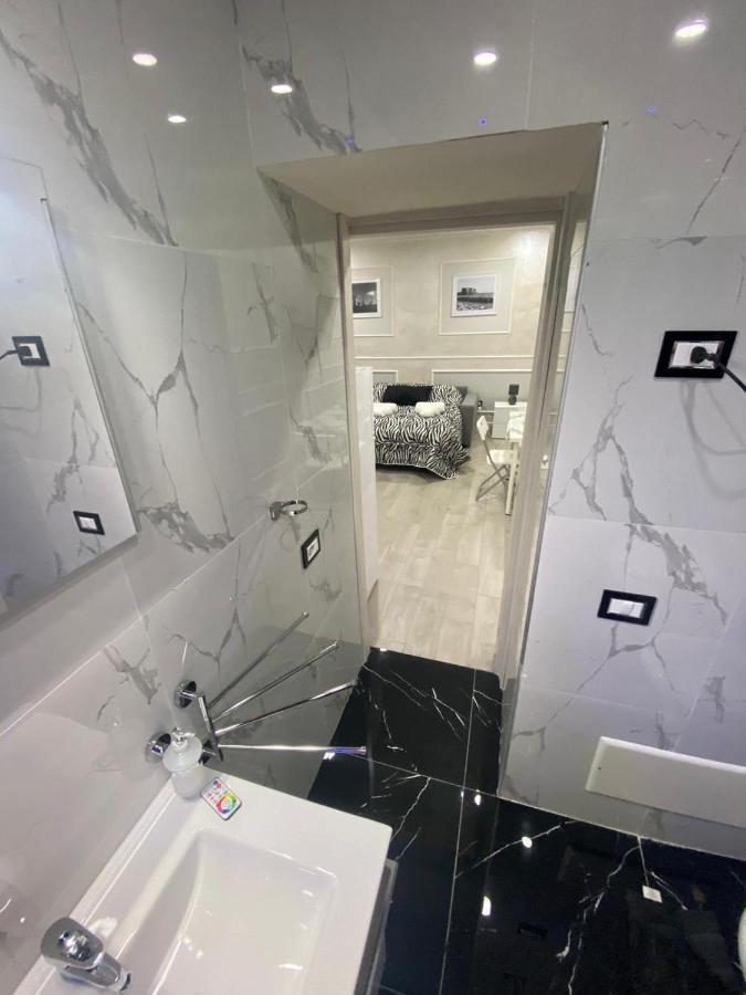 Ester Houses2 Наполи Екстериор снимка